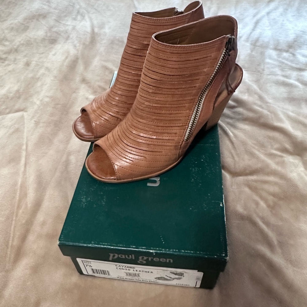 Paul Green the daymaler Brown Leather Heeled Booties 7.5